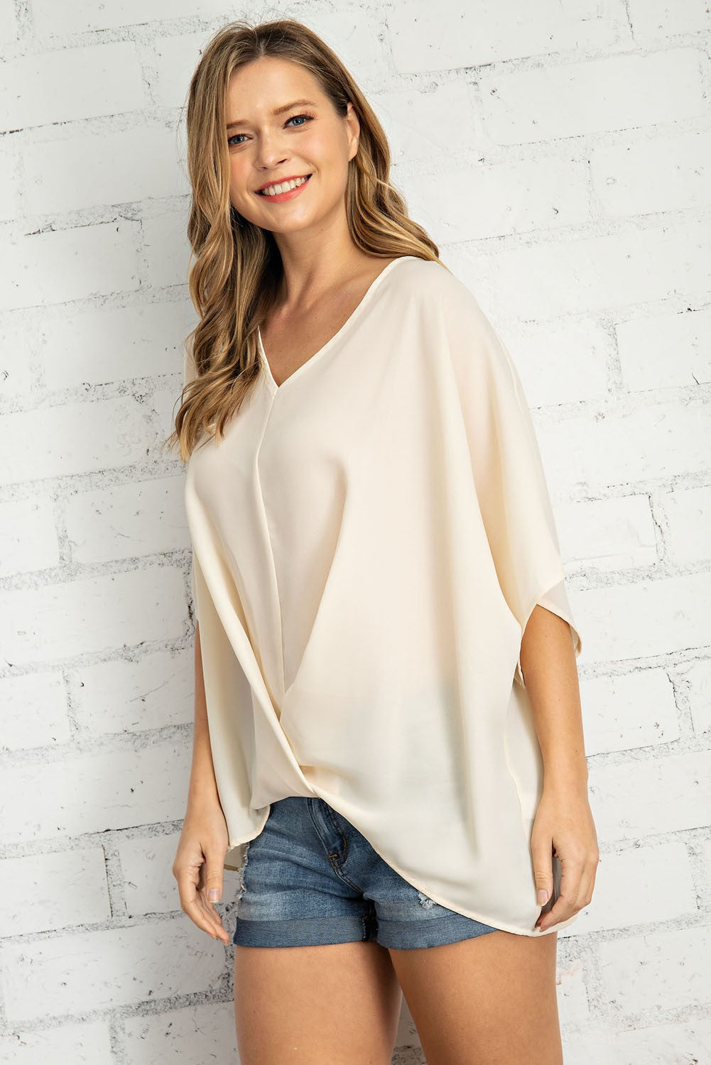 SOLID WOVEN FRONT DETAIL TOP