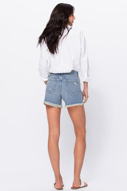 HIGH RISE 90'S SHORTS WITH FRAYED HEM AND DISTRESS