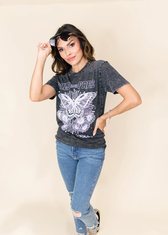 'WILD AND FREE' GRAPHIC TEE